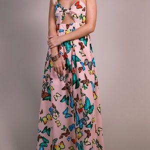 Maxi butterfly dress with cute cut out